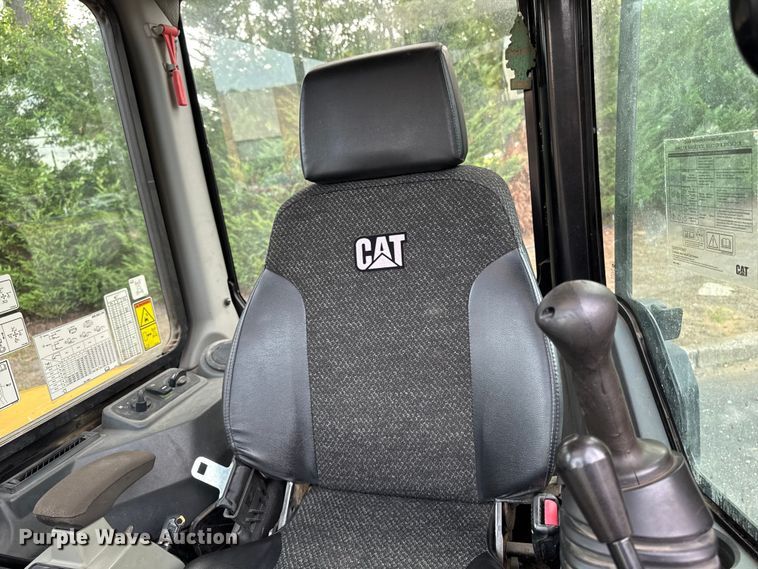 image for item EV4012 2017 Caterpillar 305.5E2 mini excavator