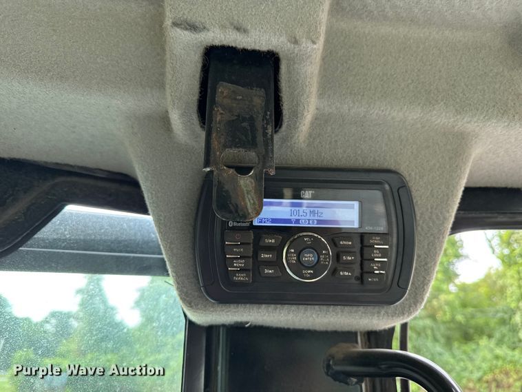 image for item EV4012 2017 Caterpillar 305.5E2 mini excavator