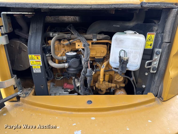 image for item EV4012 2017 Caterpillar 305.5E2 mini excavator