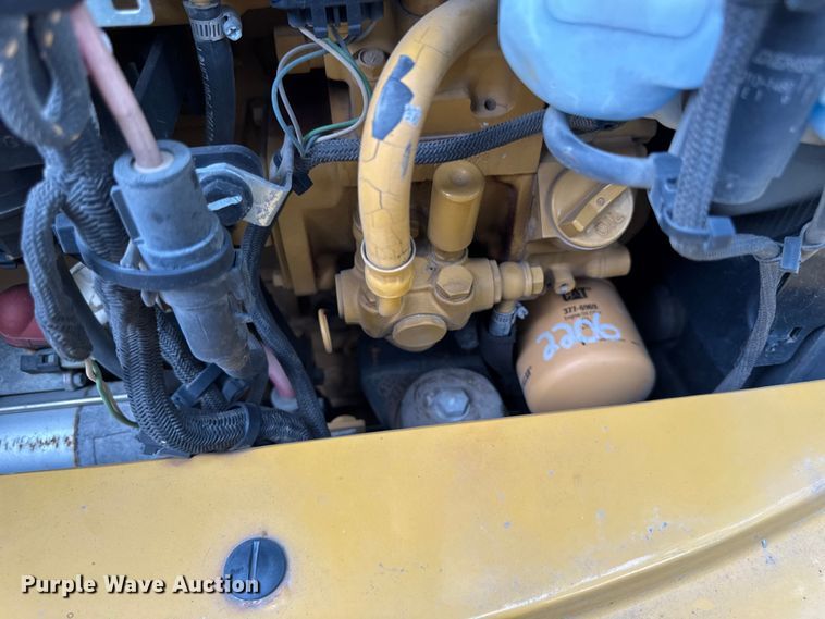 image for item EV4012 2017 Caterpillar 305.5E2 mini excavator