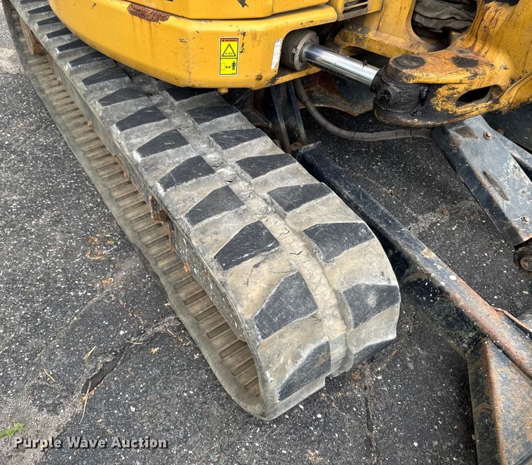 image for item EV4012 2017 Caterpillar 305.5E2 mini excavator