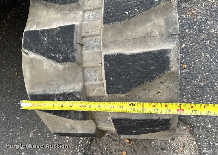 image for item EV4012 2017 Caterpillar 305.5E2 mini excavator