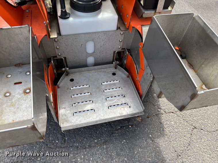 image for item EV4015 Zx4 Snowrator snow pusher