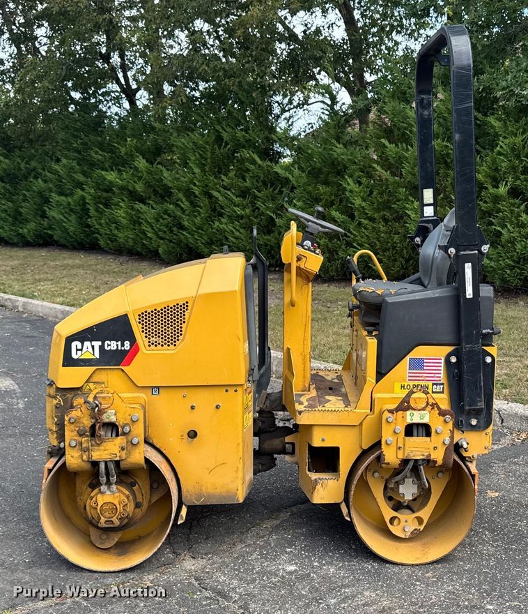 image for item EV4018 2019 Caterpillar CB1.8 double drum vibratory roller