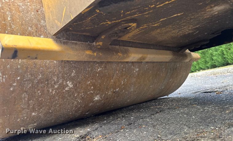 image for item EV4018 2019 Caterpillar CB1.8 double drum vibratory roller