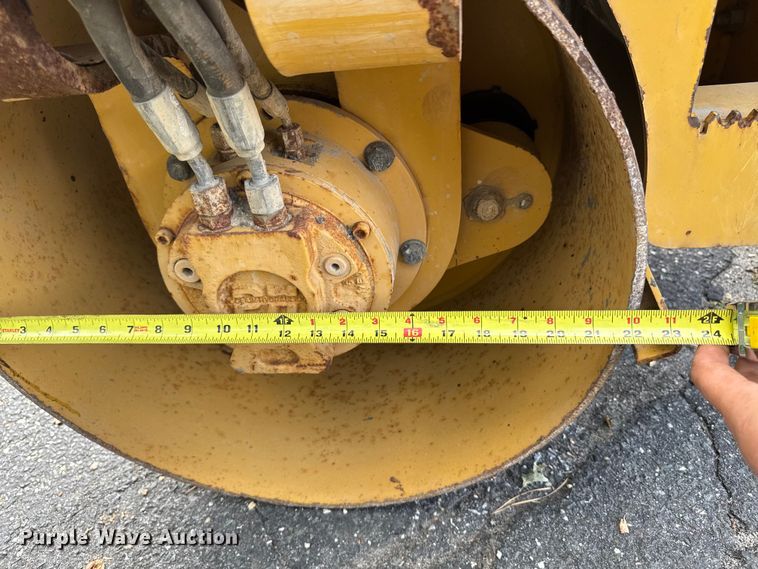 image for item EV4018 2019 Caterpillar CB1.8 double drum vibratory roller