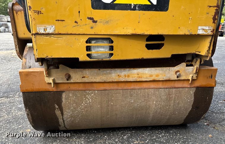 image for item EV4018 2019 Caterpillar CB1.8 double drum vibratory roller