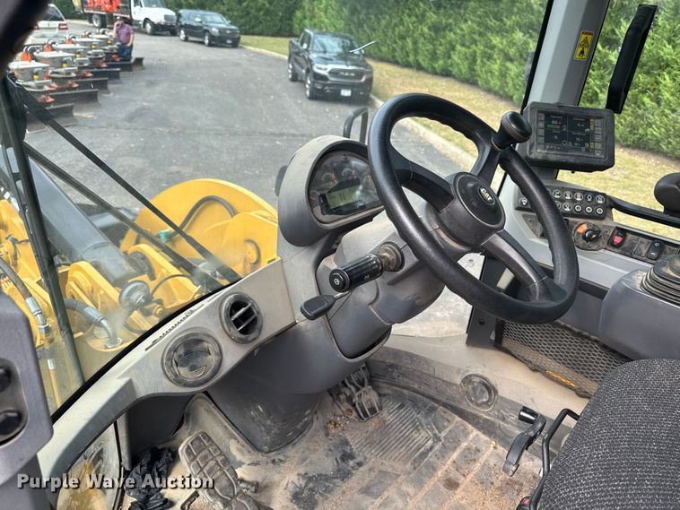 image for item EV4028 2017 Caterpillar 926M wheel loader
