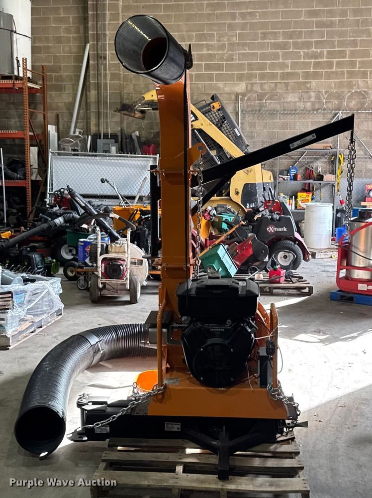 image for item EV4031 Scag TLS20-18BV leaf vacuum