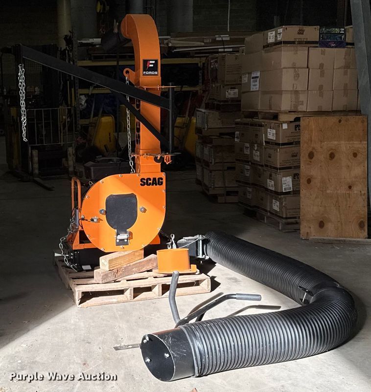 image for item EV4031 Scag TLS20-18BV leaf vacuum