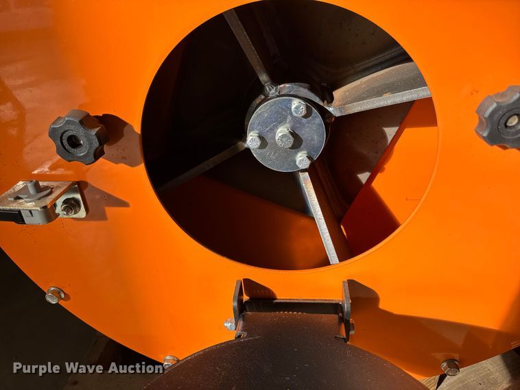 image for item EV4031 Scag TLS20-18BV leaf vacuum