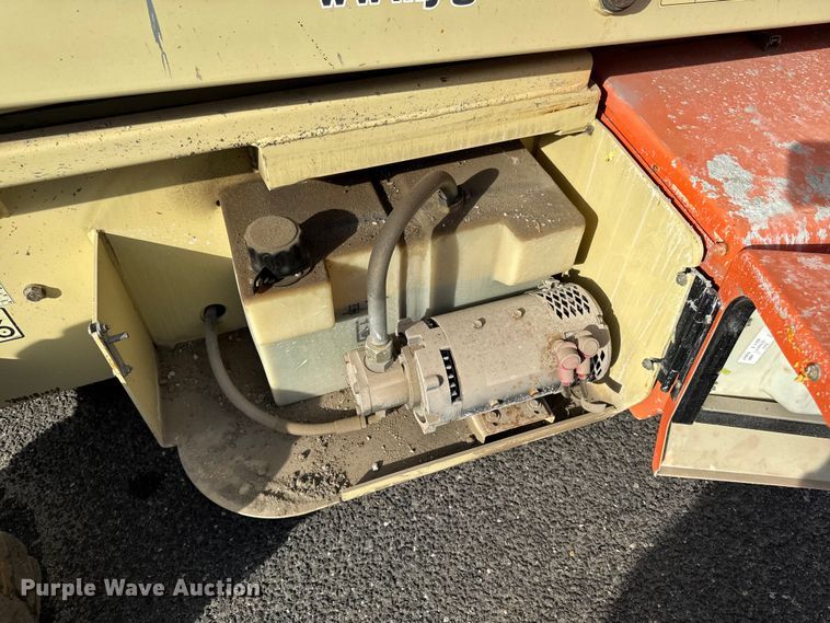 image for item EV4037 2009 JLG 4069LE scissor lift