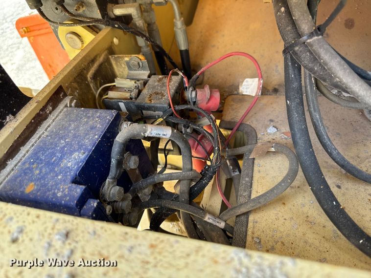 image for item EV4037 2009 JLG 4069LE scissor lift