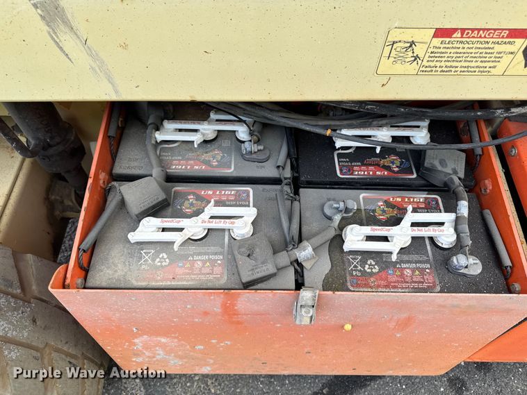 image for item EV4037 2009 JLG 4069LE scissor lift