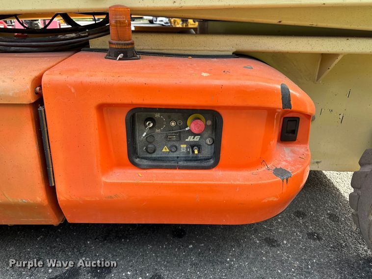 image for item EV4037 2009 JLG 4069LE scissor lift
