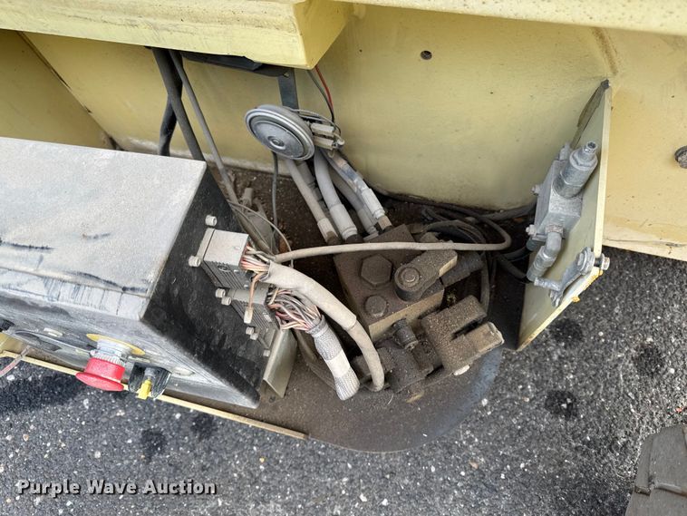 image for item EV4037 2009 JLG 4069LE scissor lift