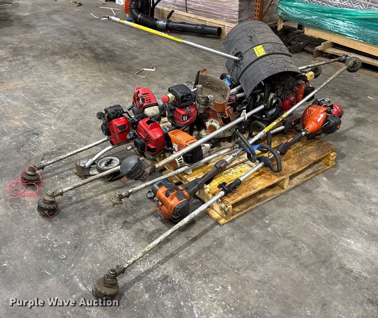 image for item EV4040 (12) string trimmers