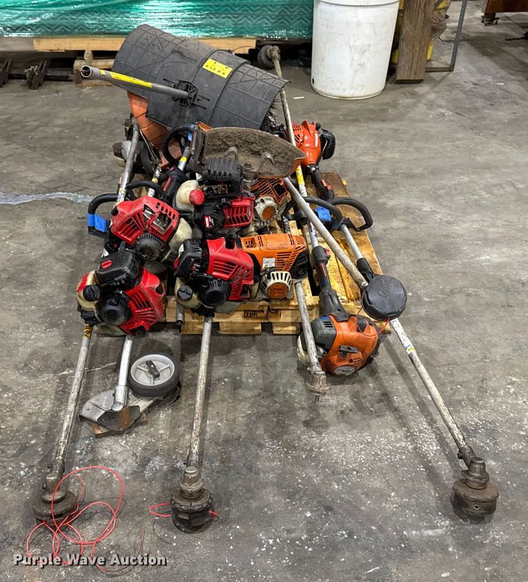 image for item EV4040 (12) string trimmers