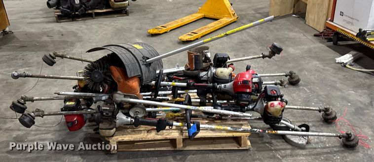 image for item EV4040 (12) string trimmers