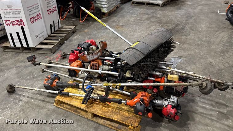 image for item EV4040 (12) string trimmers