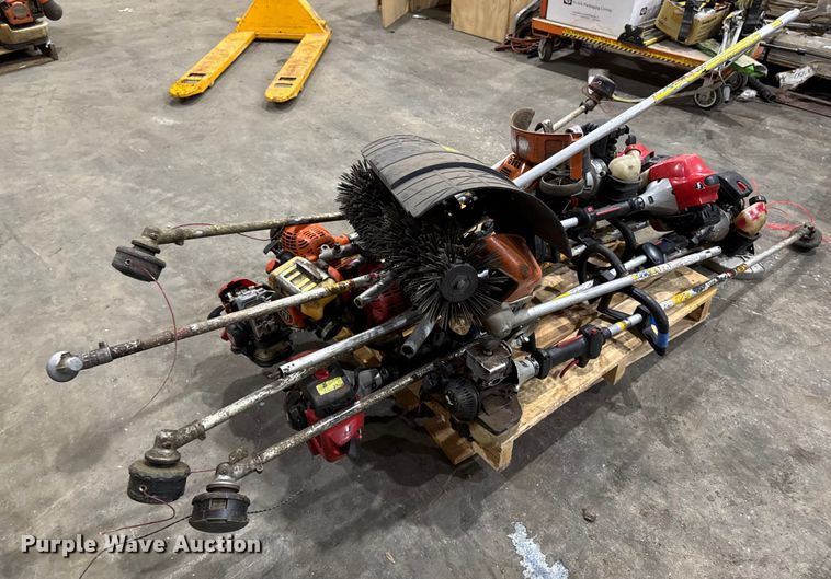 image for item EV4040 (12) string trimmers