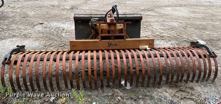 image for item EV4043 York R1 skid steer rake