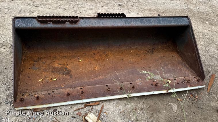 image for item EV4045 CAT 279-5372 skid steer bucket