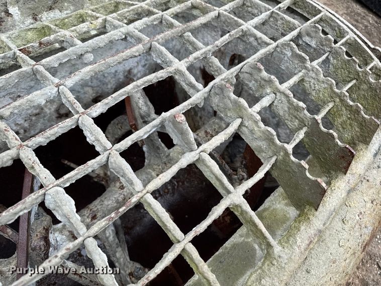 image for item EV4046 CAT skid steer concrete mixer