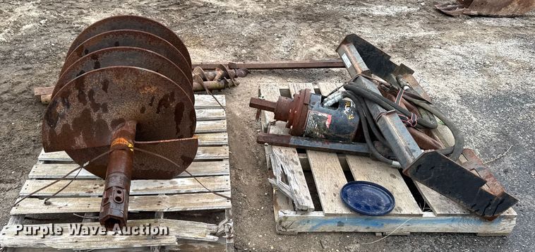 image for item EV4050 John Deere PA30 skid steer auger