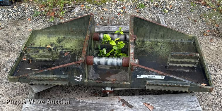 image for item EV4051 Skid steer hammer bracket