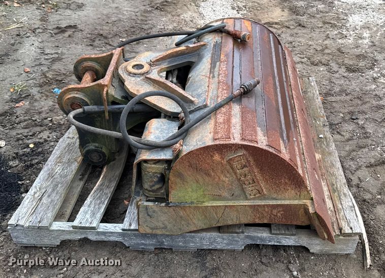 image for item EV4052 Diesel Equipment excavator bucket