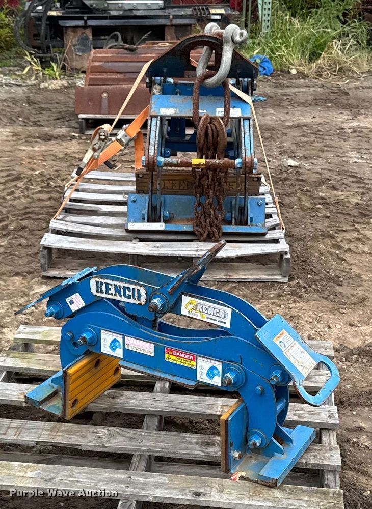 image for item EV4053 (2) excavator clamps