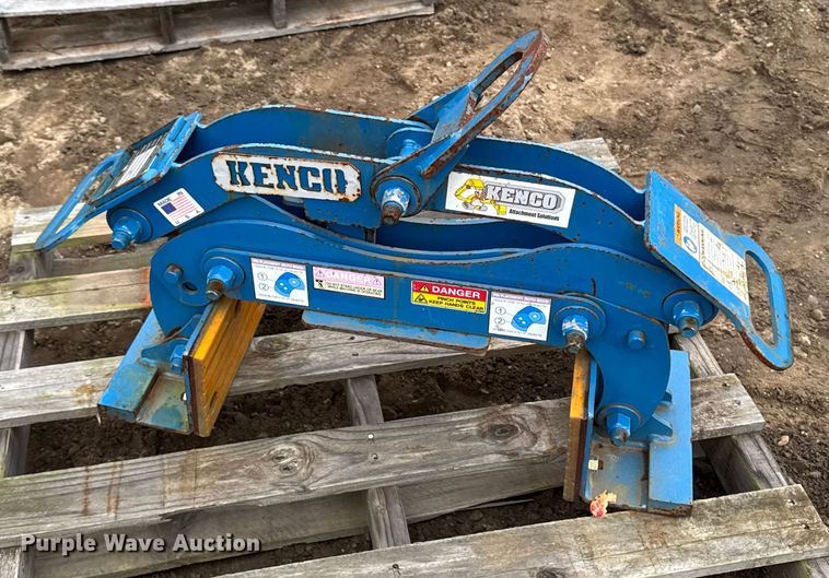 image for item EV4053 (2) excavator clamps