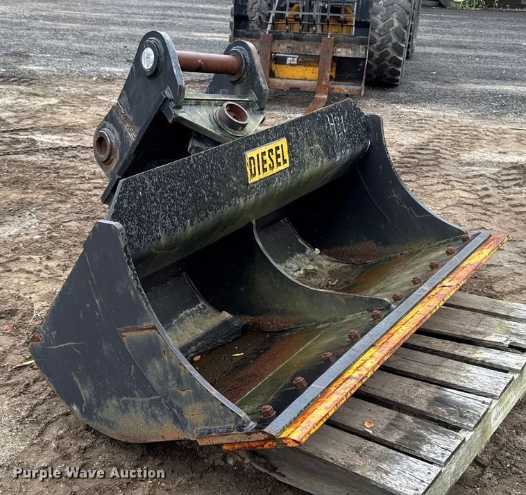 image for item EV4054 Diesel Equipment excavator bucket