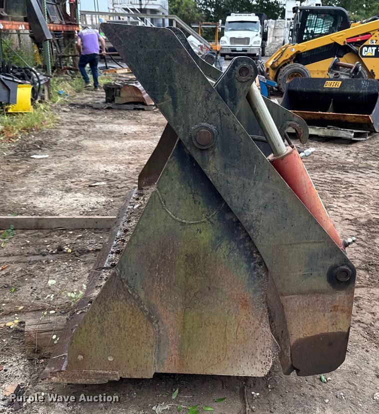 image for item EV4055 Wheel loader four-in-one bucket  