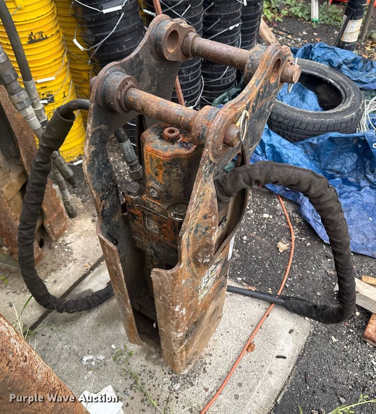 image for item EV4057 Caterpillar H65E breaker