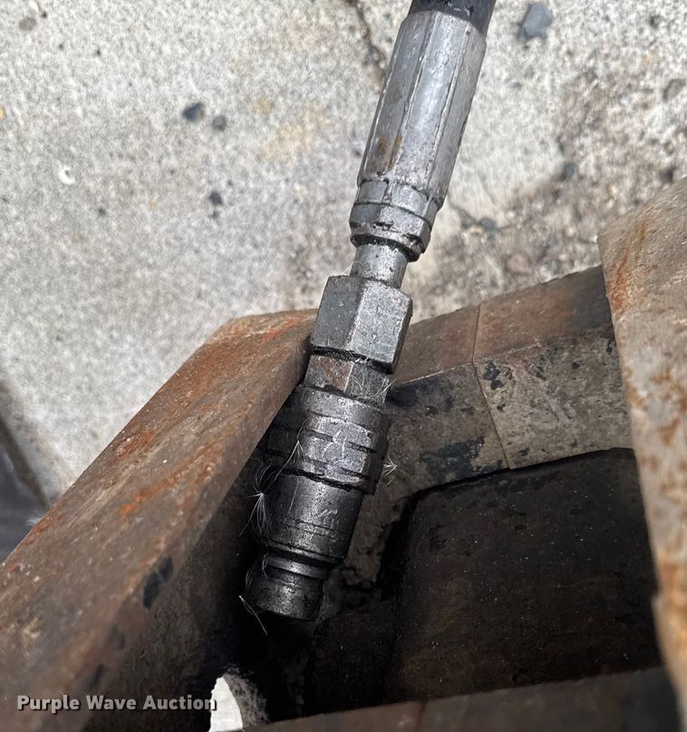 image for item EV4057 Caterpillar H65E breaker