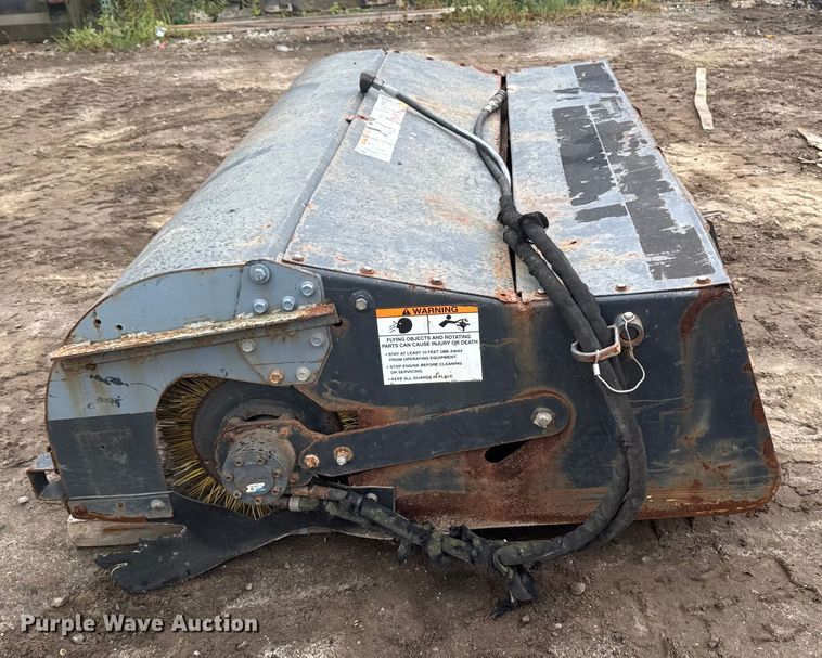 image for item EV4058 2015 Bobcat 84 sweeper skid steer sweeper