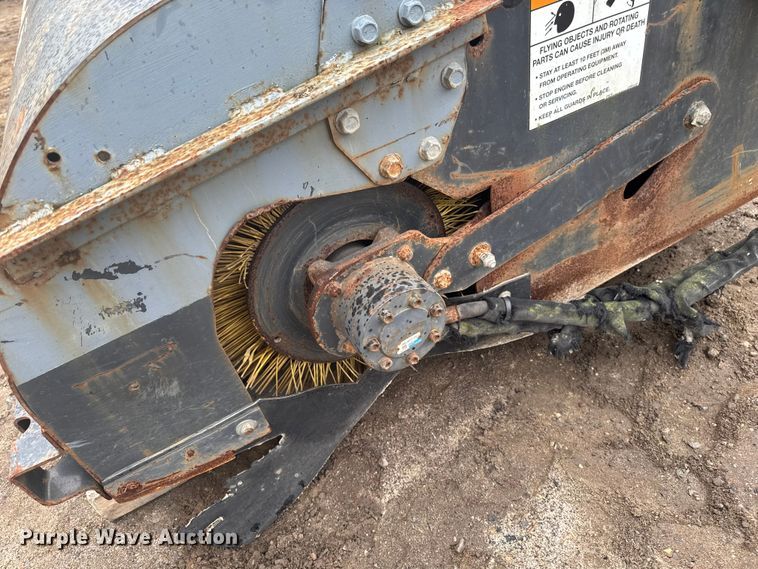 image for item EV4058 2015 Bobcat 84 sweeper skid steer sweeper