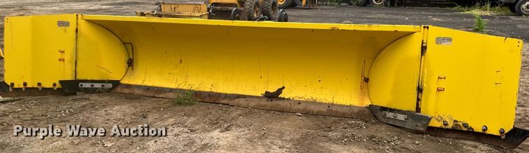 image for item EV4061 Snow wolf Quatro Plow HD QPHD-170 wheel loader snow pusher