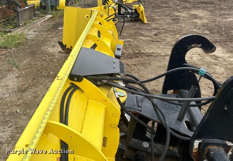 image for item EV4061 Snow wolf Quatro Plow HD QPHD-170 wheel loader snow pusher