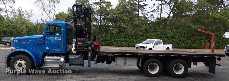 image for item EV4064 2012 Peterbilt 365 crane truck