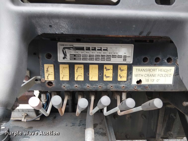 image for item EV4064 2012 Peterbilt 365 crane truck