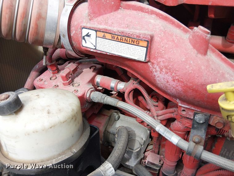 image for item EV4064 2012 Peterbilt 365 crane truck