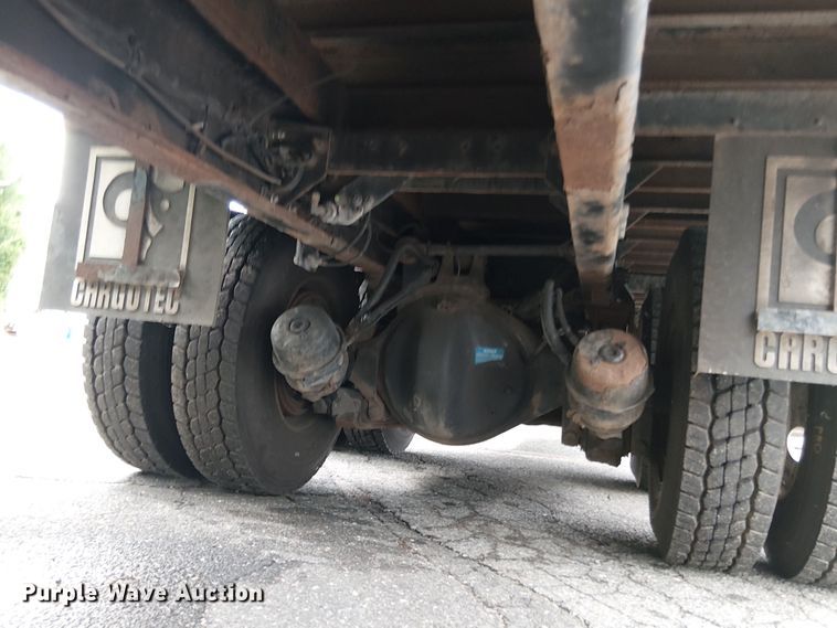 image for item EV4064 2012 Peterbilt 365 crane truck