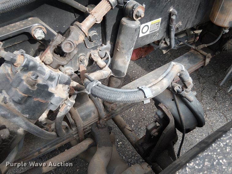 image for item EV4064 2012 Peterbilt 365 crane truck