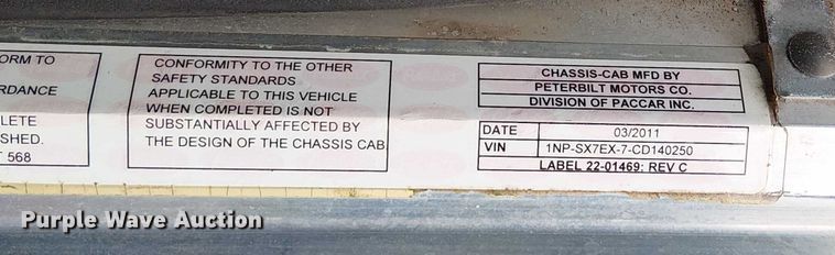 image for item EV4064 2012 Peterbilt 365 crane truck