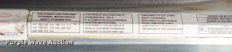 image for item EV4064 2012 Peterbilt 365 crane truck