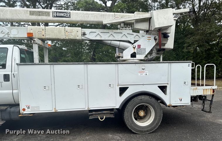 image for item EV4065 2008 Ford F750 bucket truck