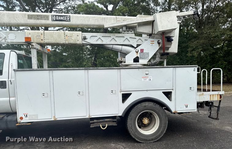 image for item EV4065 2008 Ford F750 bucket truck